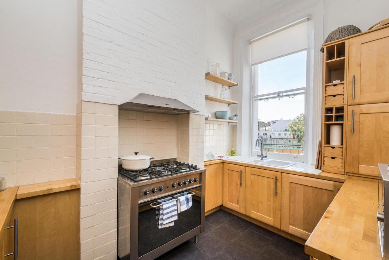 New Luxury 1bd Flat In Heart Of Kensington Olympia Apartament Londra